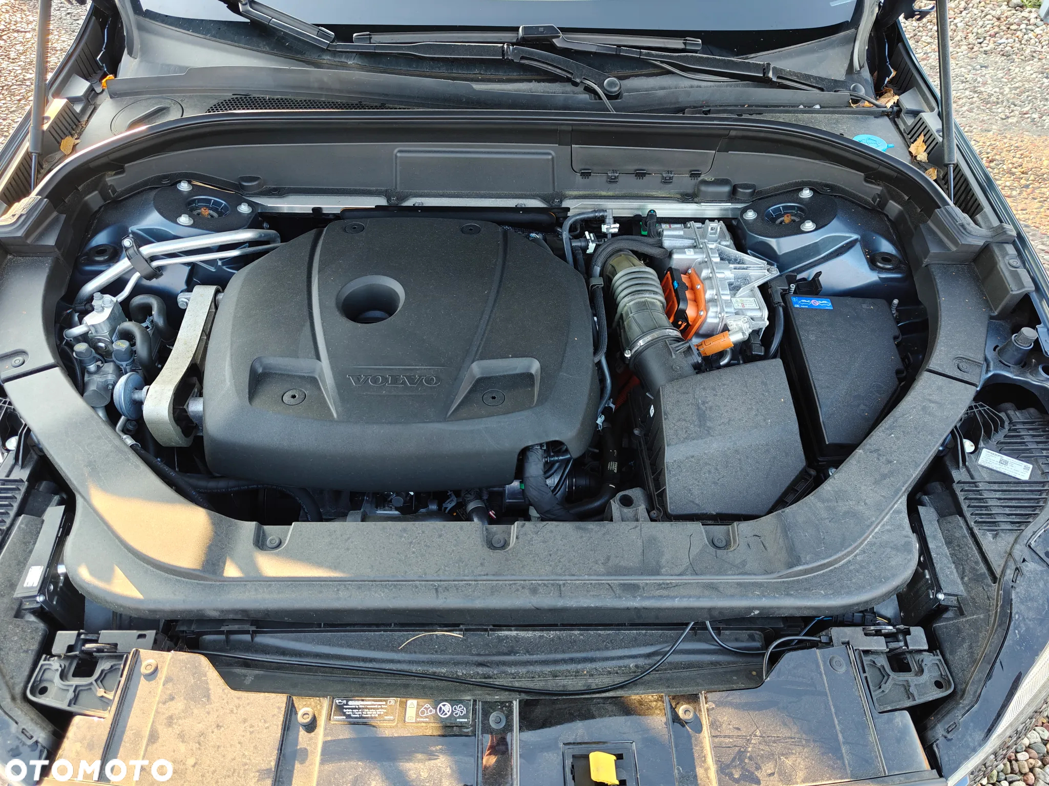 Volvo XC 60 T8 Plug-In Hybrid AWD Inscription - 33