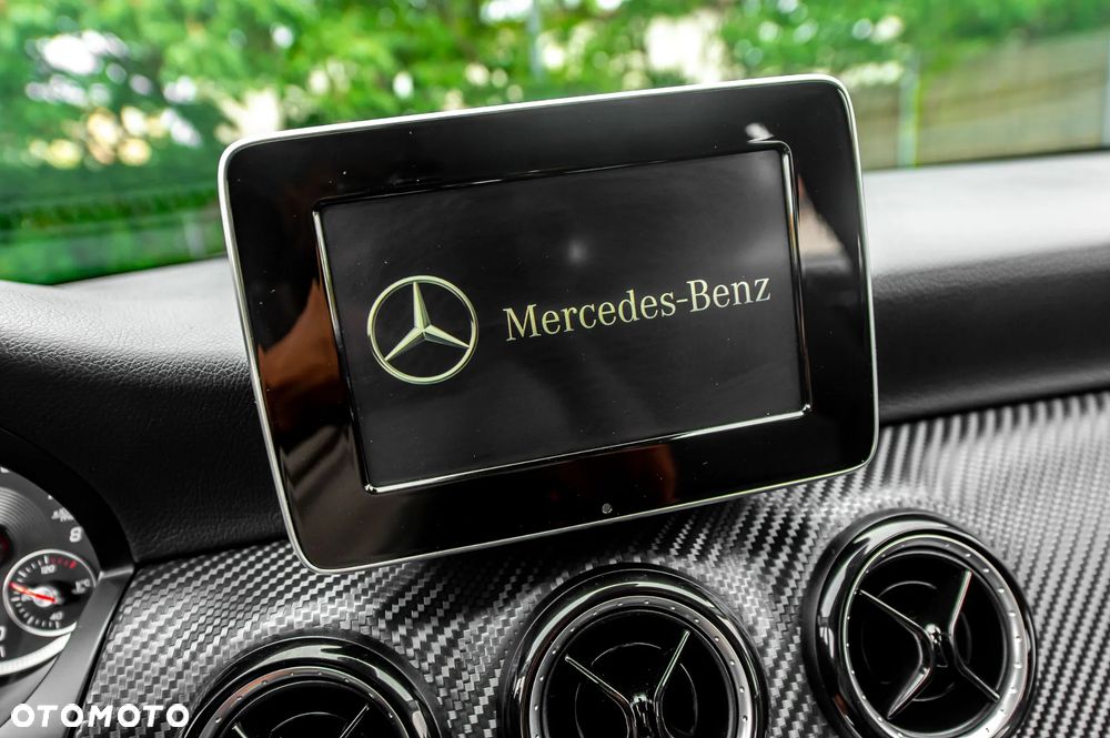 Mercedes-Benz GLA 250 4Matic 7G-DCT Activity Edition - 26