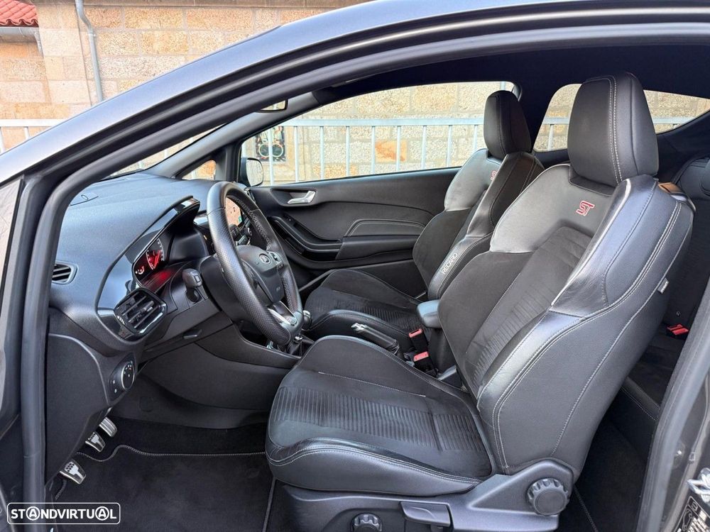 Ford Fiesta 1.5 EcoBoost ST - 11
