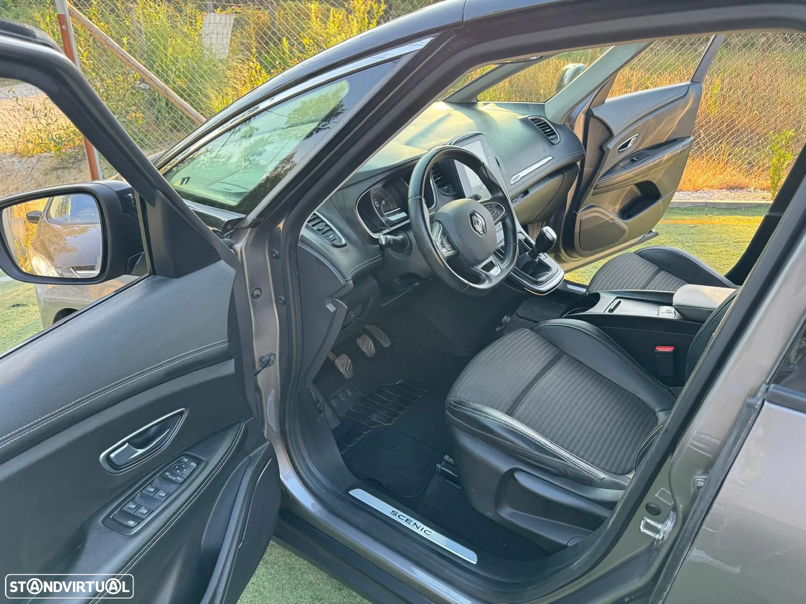 Renault Grand Scénic 1.5 dCi Intens Hybrid Assist SS - 7