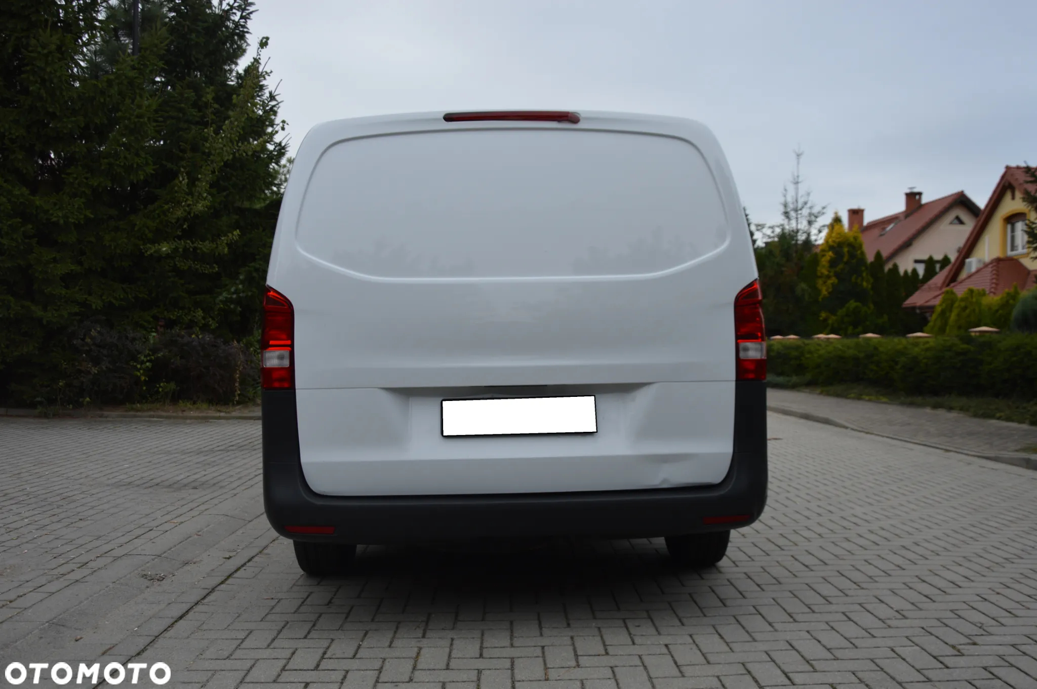Mercedes-Benz VITO - 11