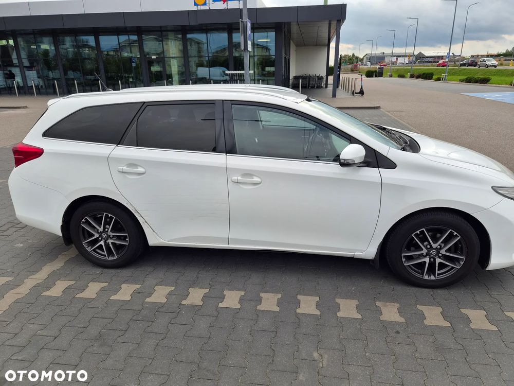 Toyota Auris - 3