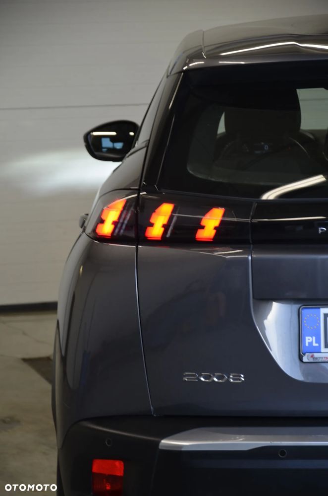 Peugeot 2008 - 10