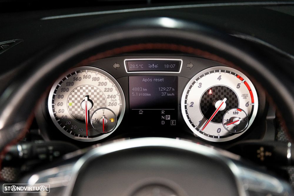 Mercedes-Benz A 180 CDI 7G-DCT AMG Line - 22