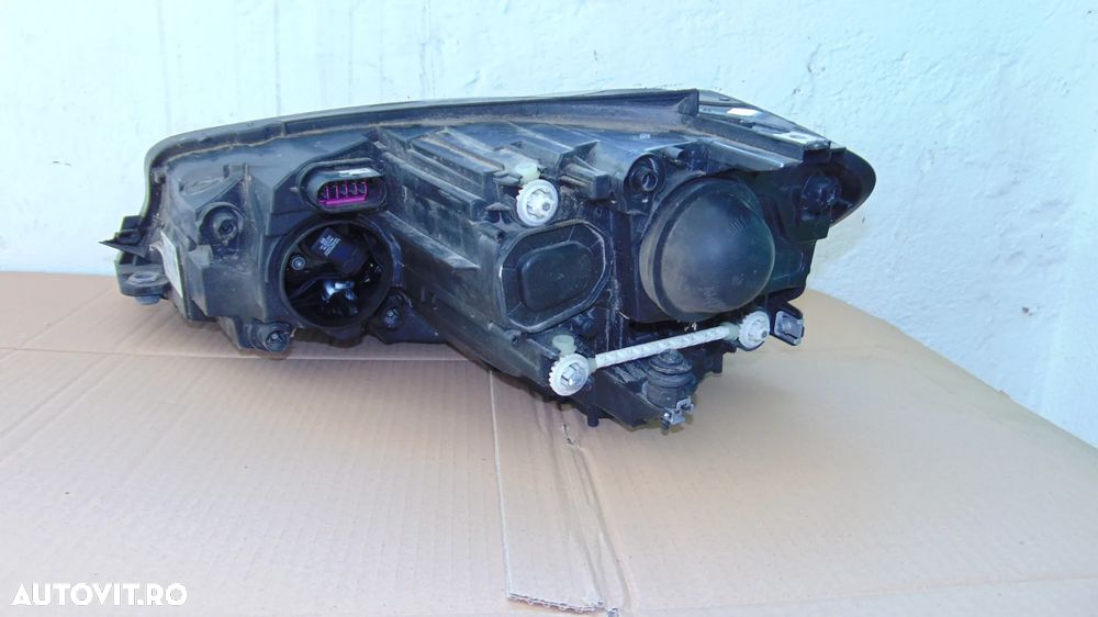 Far Led dreapta Volkswagen Golf 7 an 2017 COD 5G1941006D - 7