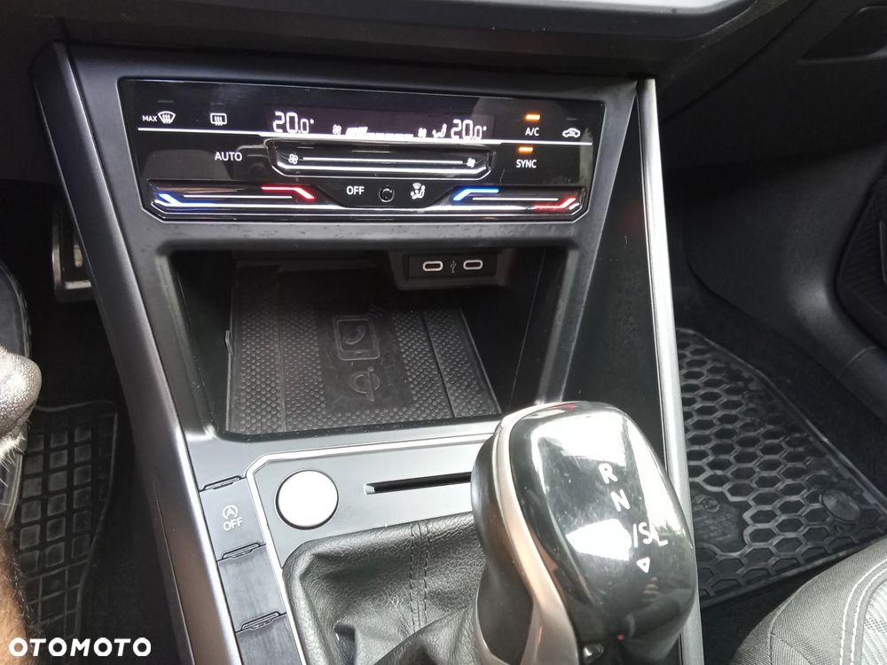 Volkswagen Polo 1.0 TSI R-Line DSG - 30