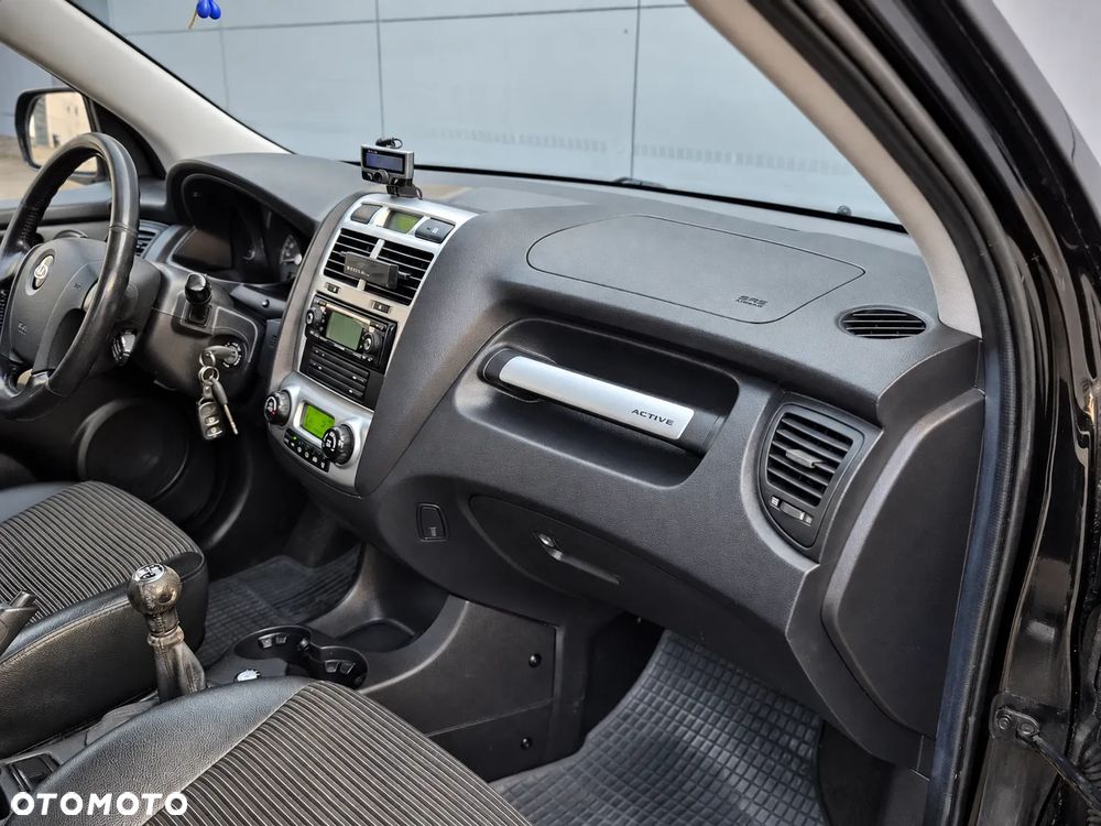 Kia Sportage 2.0 2WD Champ - 16