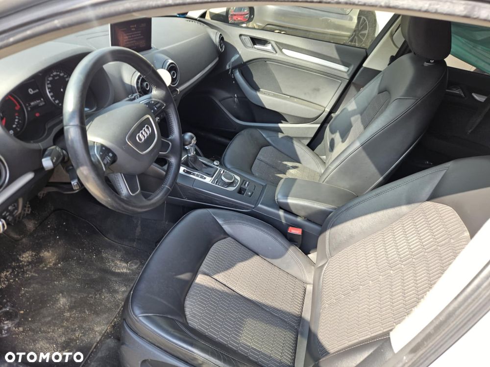 Audi A3 Sportback 2.0 TDI S tronic S line Sportpaket - 13