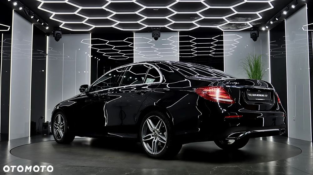 Mercedes-Benz Klasa E 220 d 4-Matic 9G-TRONIC - 5