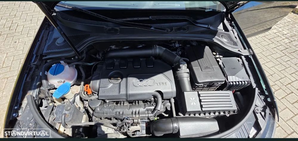 Audi A3 1.8 TFSI Ambiente - 2