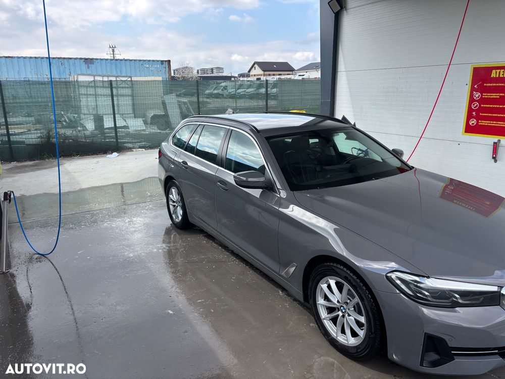 BMW Seria 5 520d Aut. Sport Line - 2
