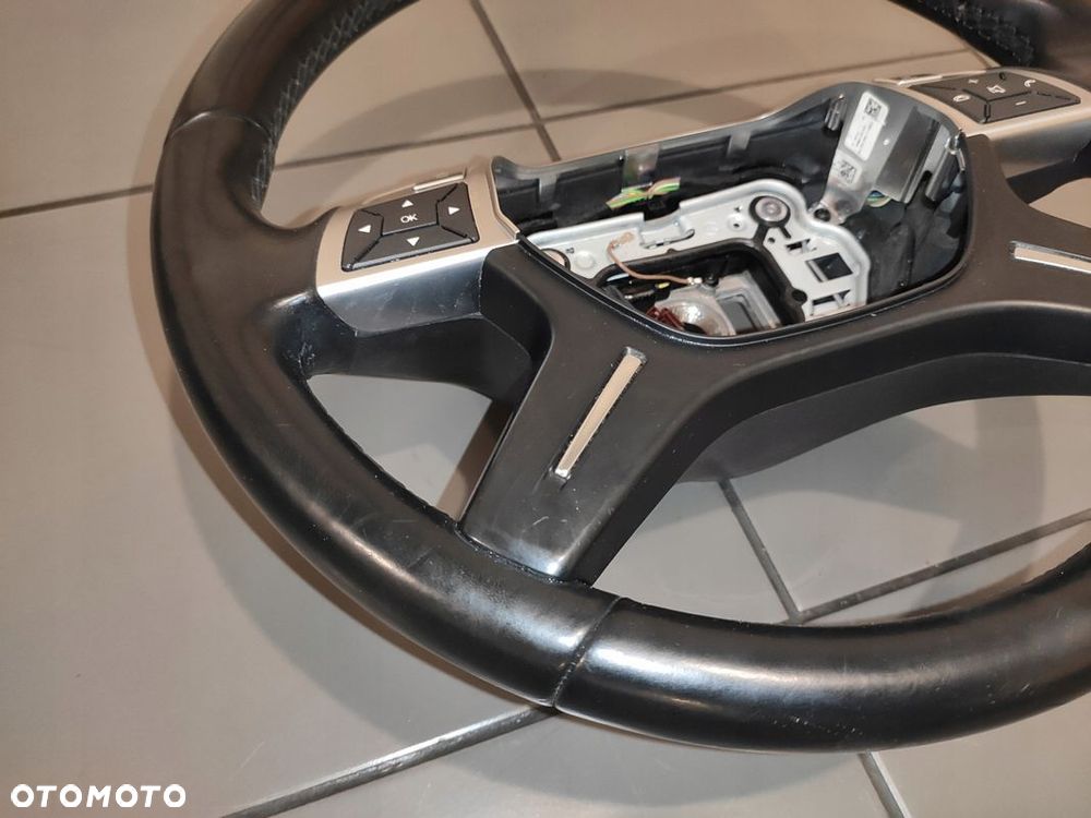 MERCEDES C-KLASA W204 LIFT KIEROWNICA MULTIFUNKCJA SKÓRA ŁADNA - 3