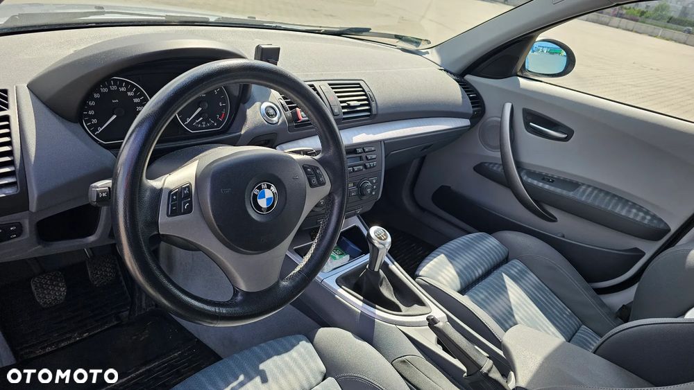 BMW Seria 1 - 15