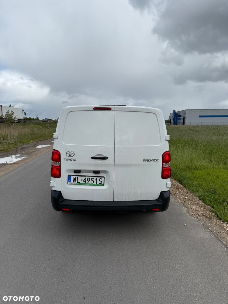Toyota Proace Long - 10