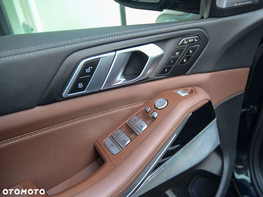 BMW X7 M60i xDrive mHEV sport - 22