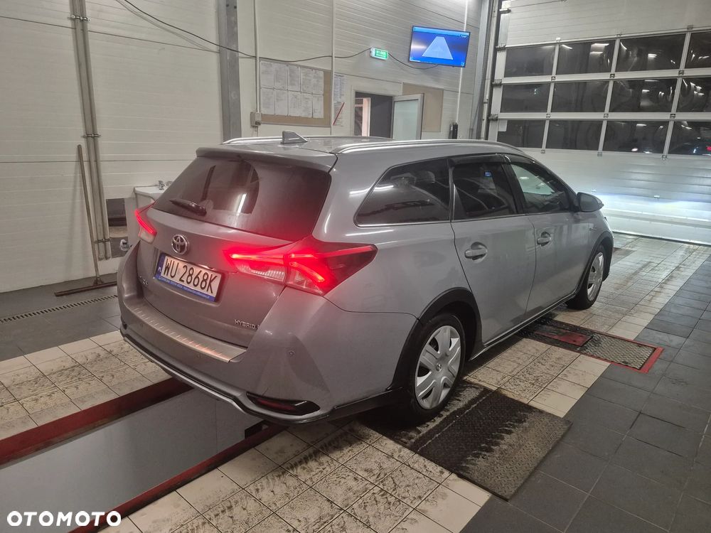 Toyota Auris Hybrid 135 Freestyle - 6