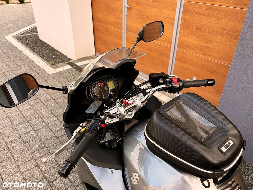 Suzuki GSX - 7