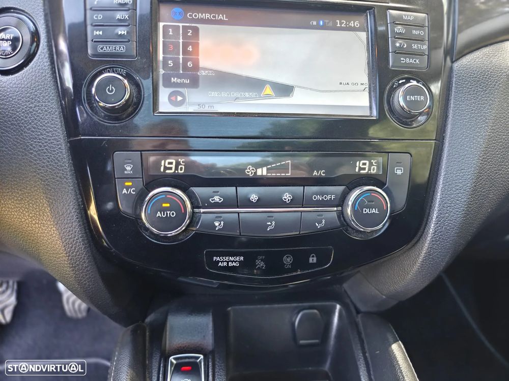 Nissan Qashqai 1.5 dCi N-Connecta 18 - 35