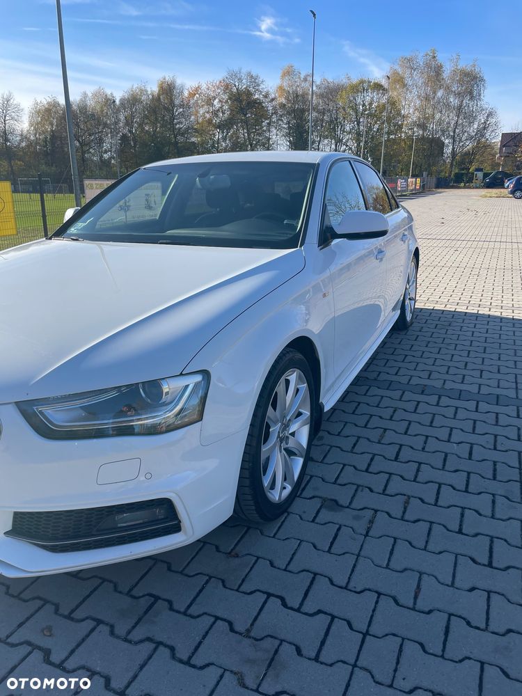 Audi A4 Limousine - 5