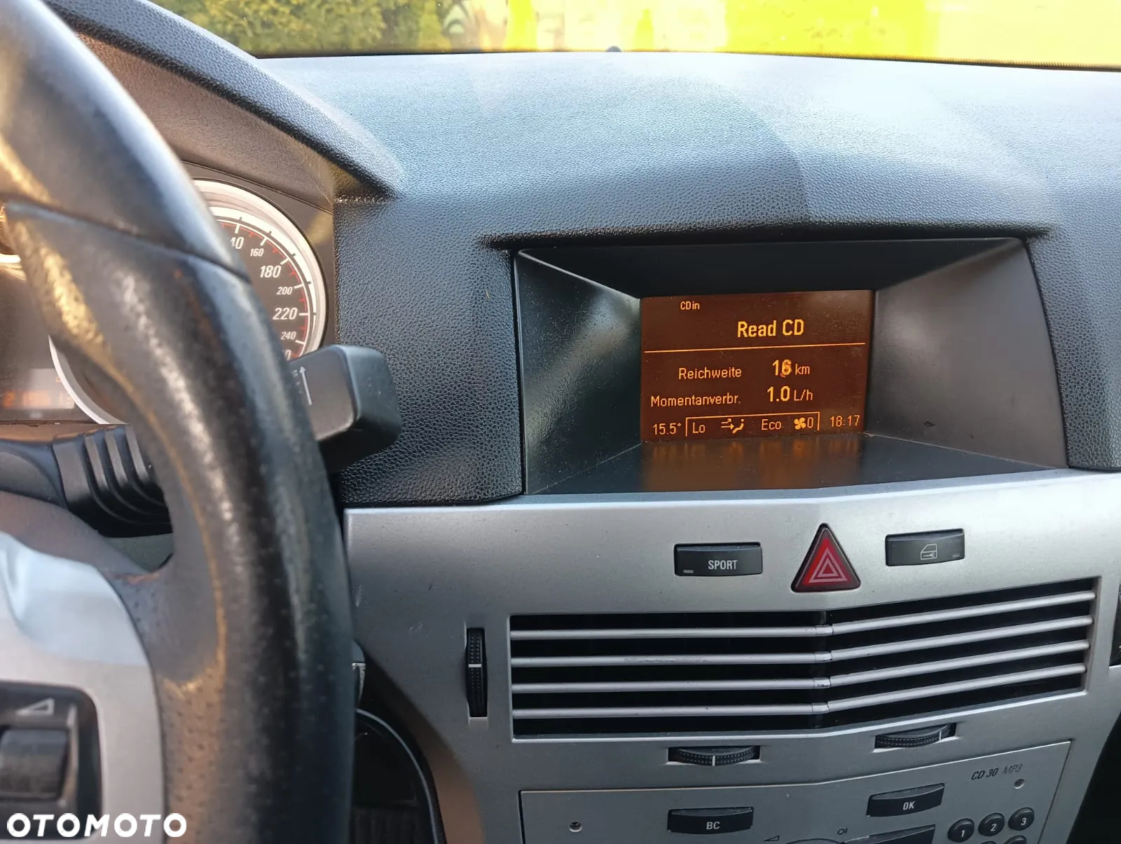 Opel Astra GTC 1.8 Sport - 26
