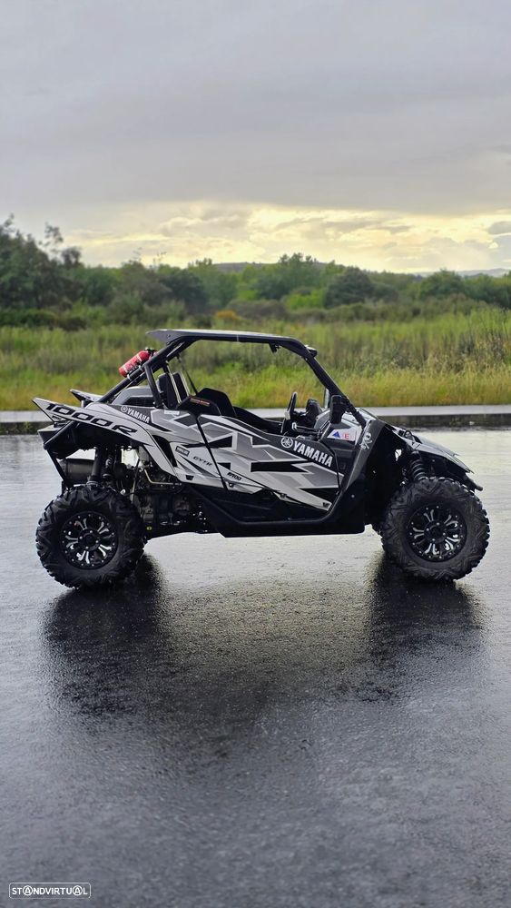 Yamaha YXZ - 4