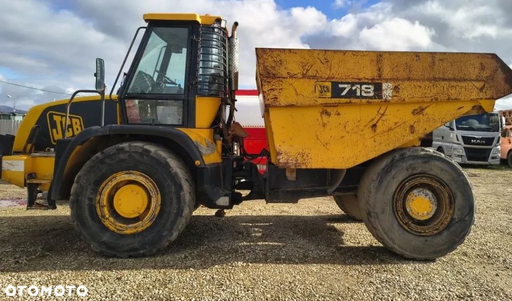 JCB 718 - 3