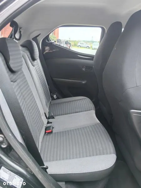 Toyota Aygo x.shift x-play connect - 16