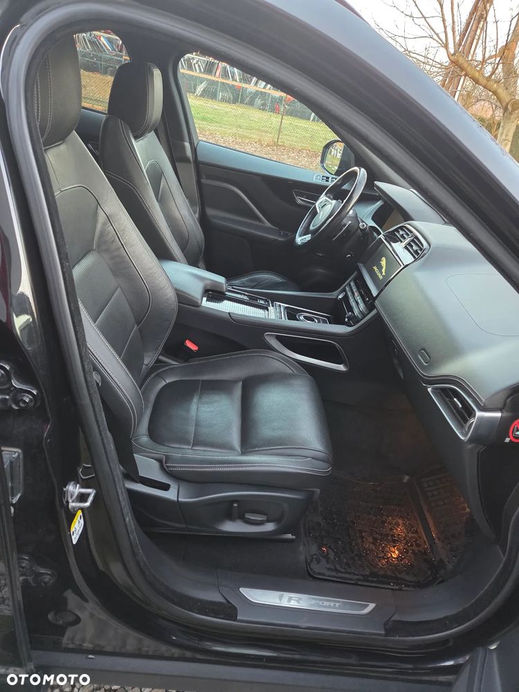 Jaguar F-Pace 30d AWD R-Sport - 15