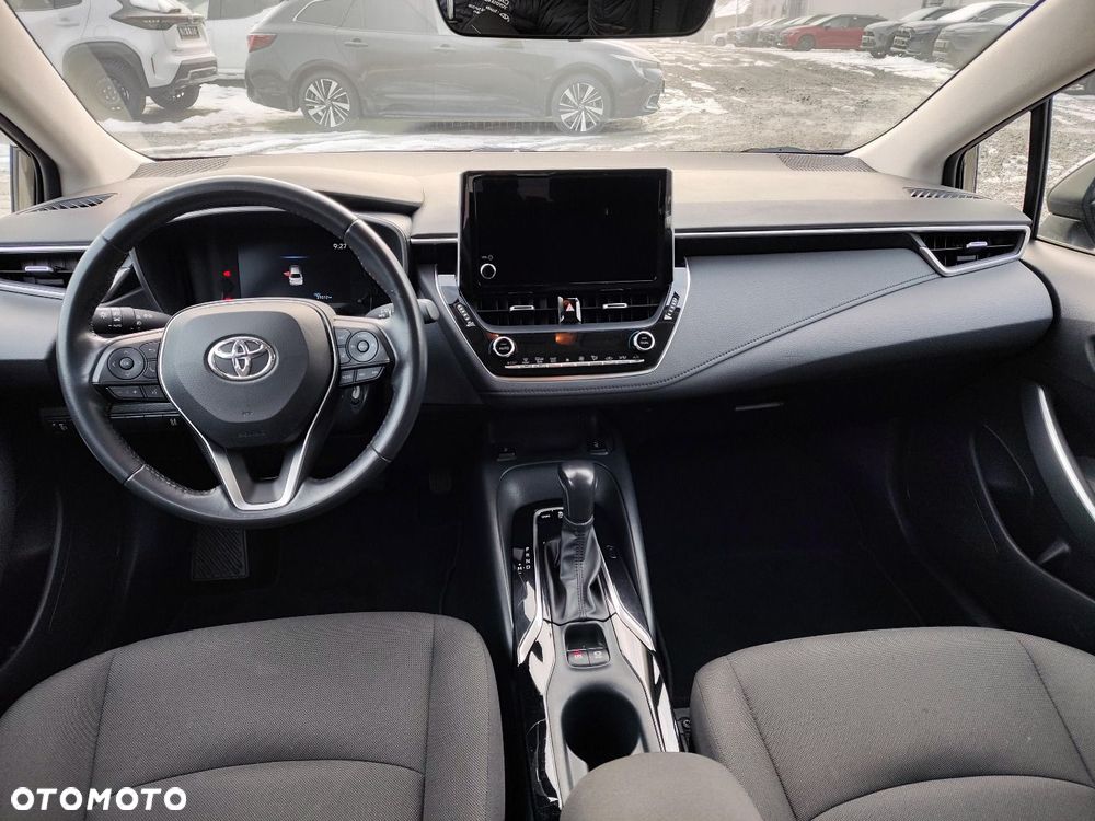 Toyota Corolla - 10