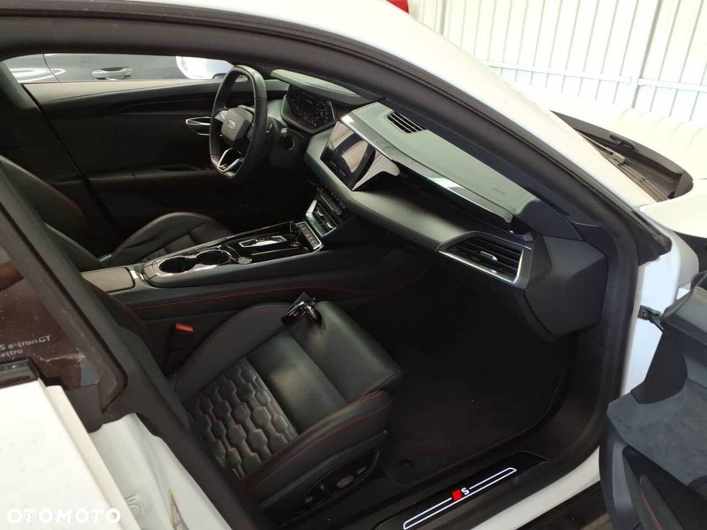 Audi e-tron GT - 9