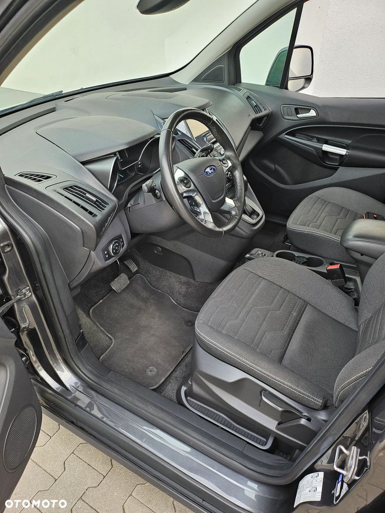 Ford Tourneo Connect Grand - 9