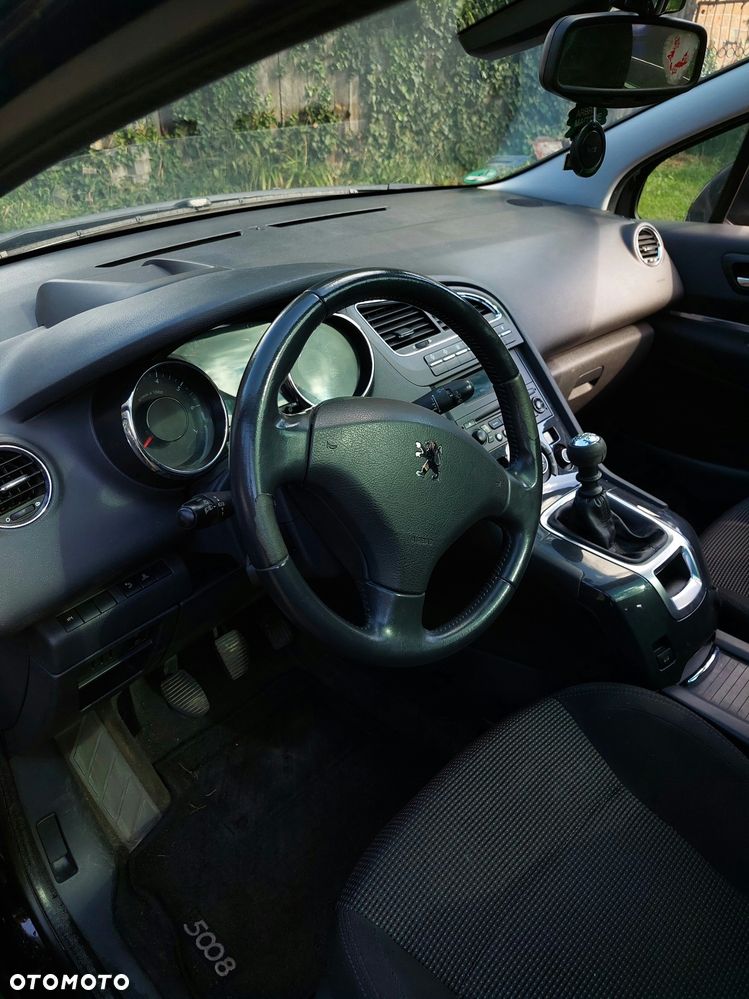 Peugeot 5008 - 4