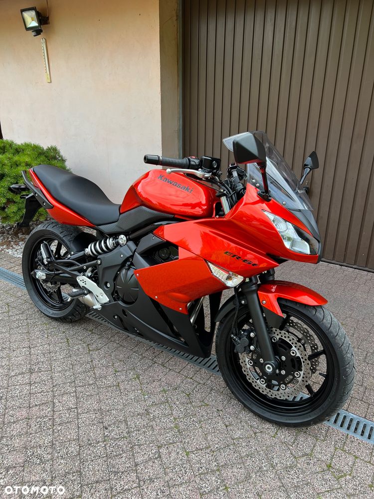 Kawasaki ER - 1