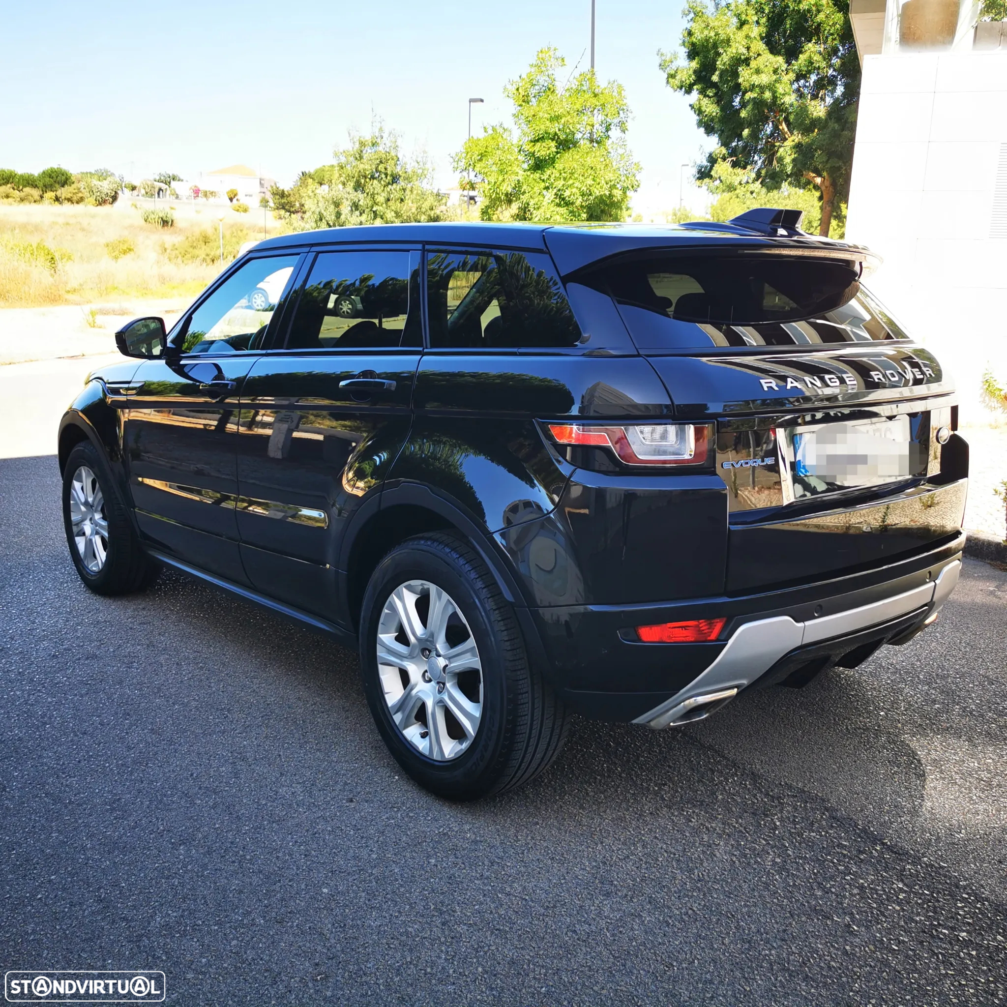 Land Rover Range Rover Evoque 2.0 eD4 SE Dynamic - 12