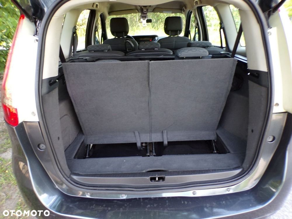 Renault Grand Scenic - 27