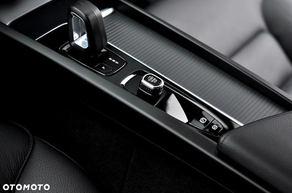 Volvo XC 60 B4 D Geartronic Inscription - 23