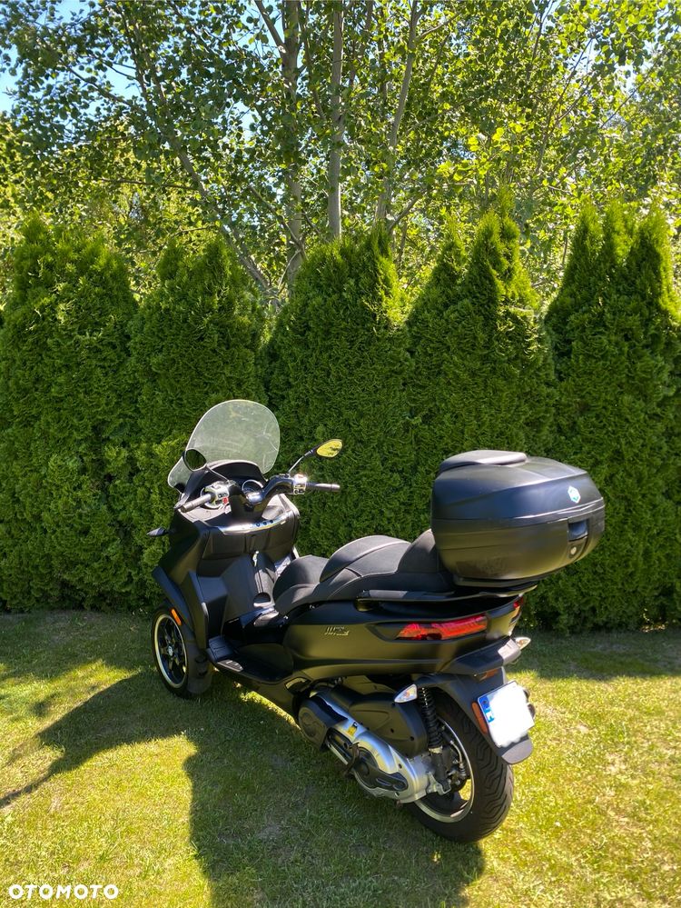 Piaggio MP-3 - 4