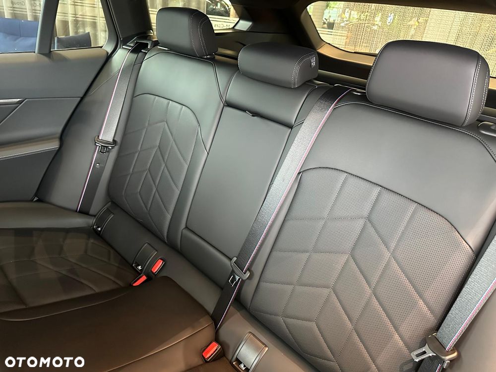 BMW Seria 5 530e xDrive PHEV M Sport - 25