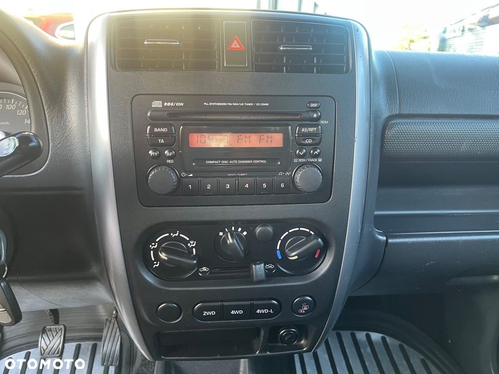 Suzuki Jimny 1.5 DDiS Club - 11