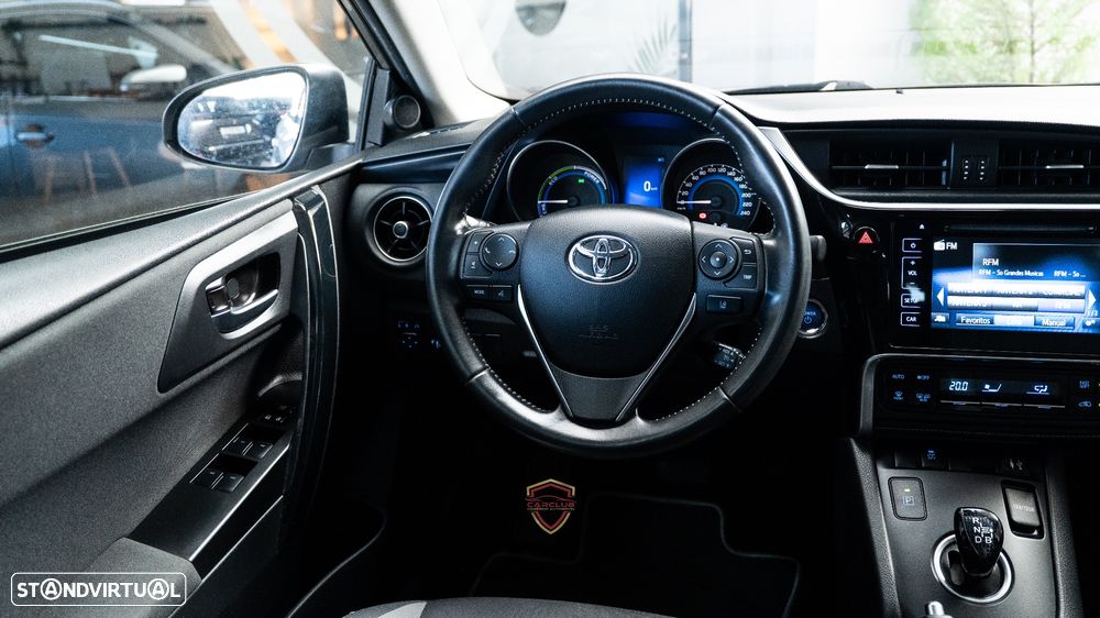 Toyota Auris Touring Sports 1.8 HSD Comfort+Navi - 23