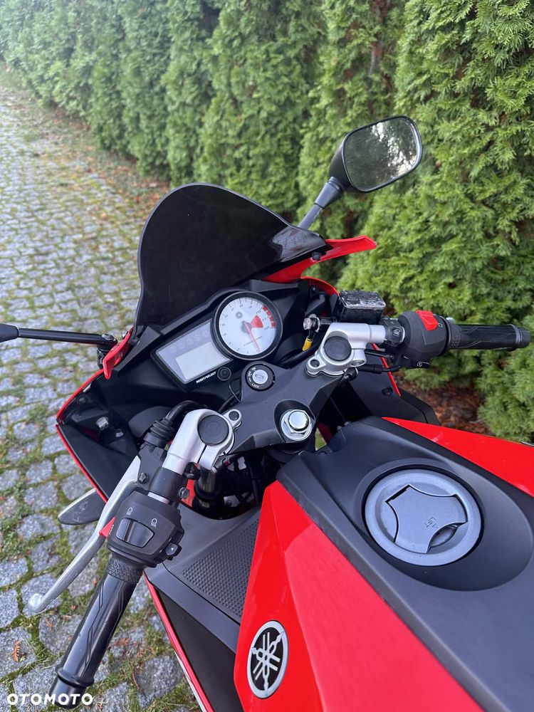 Yamaha YZF - 5