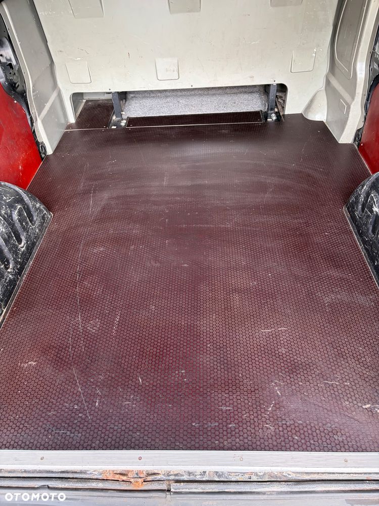 Opel Vivaro - 29