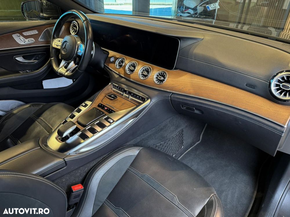 Mercedes-Benz AMG GT 53 4MATIC+ MHEV - 14