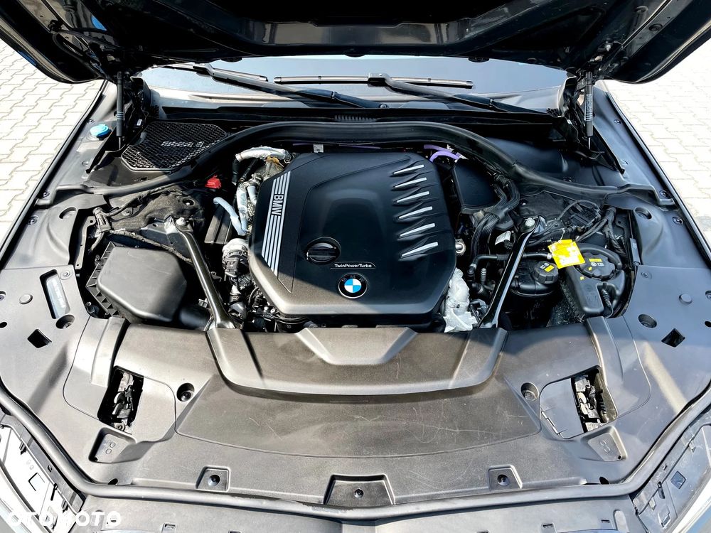 BMW Seria 7 - 21