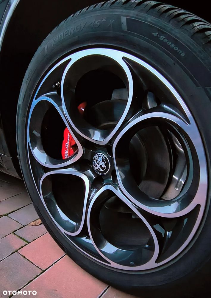 Alfa Romeo Stelvio 2.0 Turbo Veloce Q4 - 4