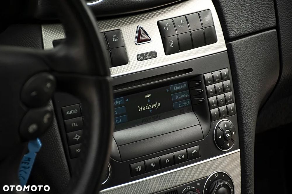 Mercedes-Benz CLK 320 CDI 7G-TRONIC Avantgarde - 32