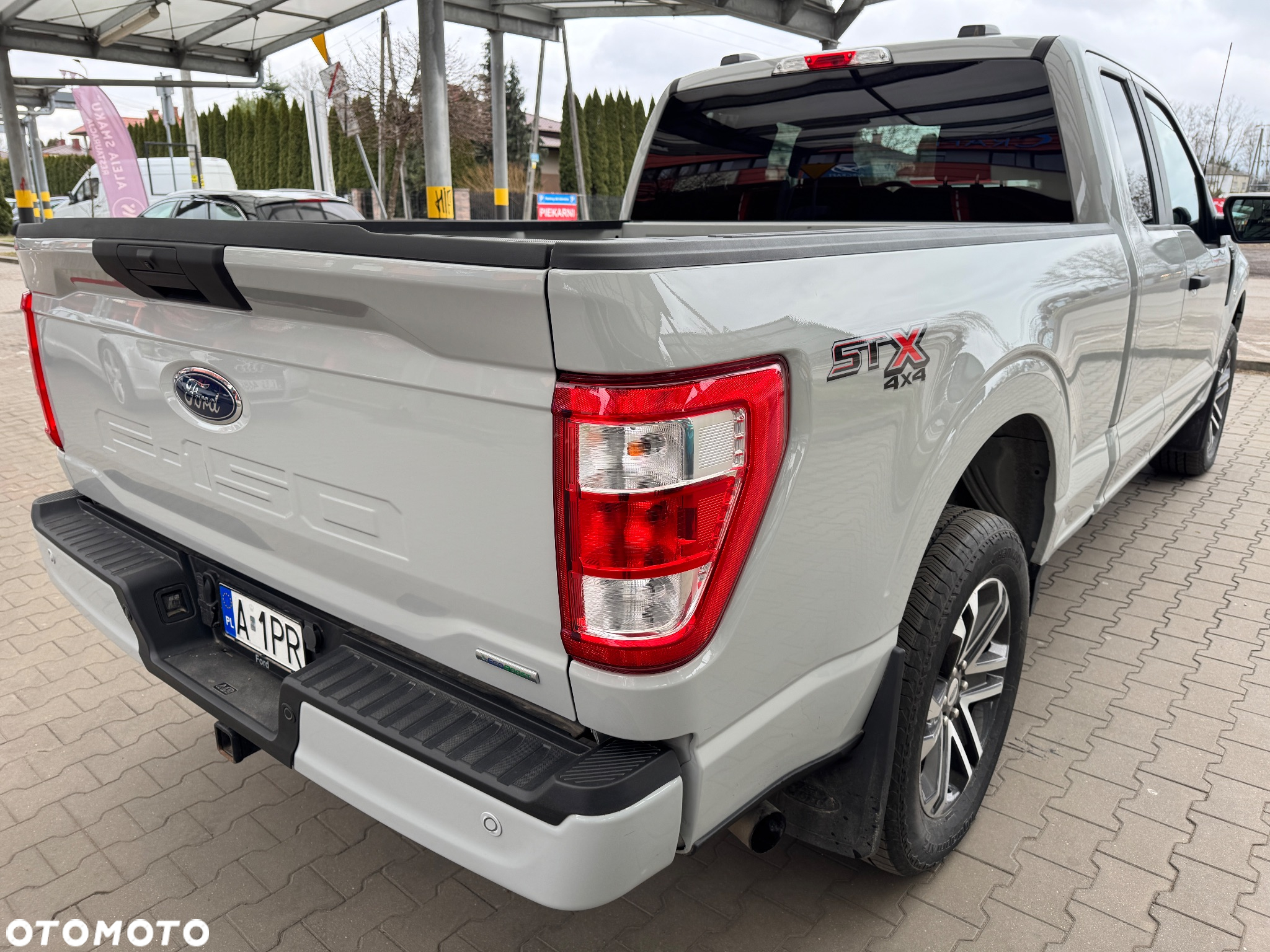 Ford F150 - 8
