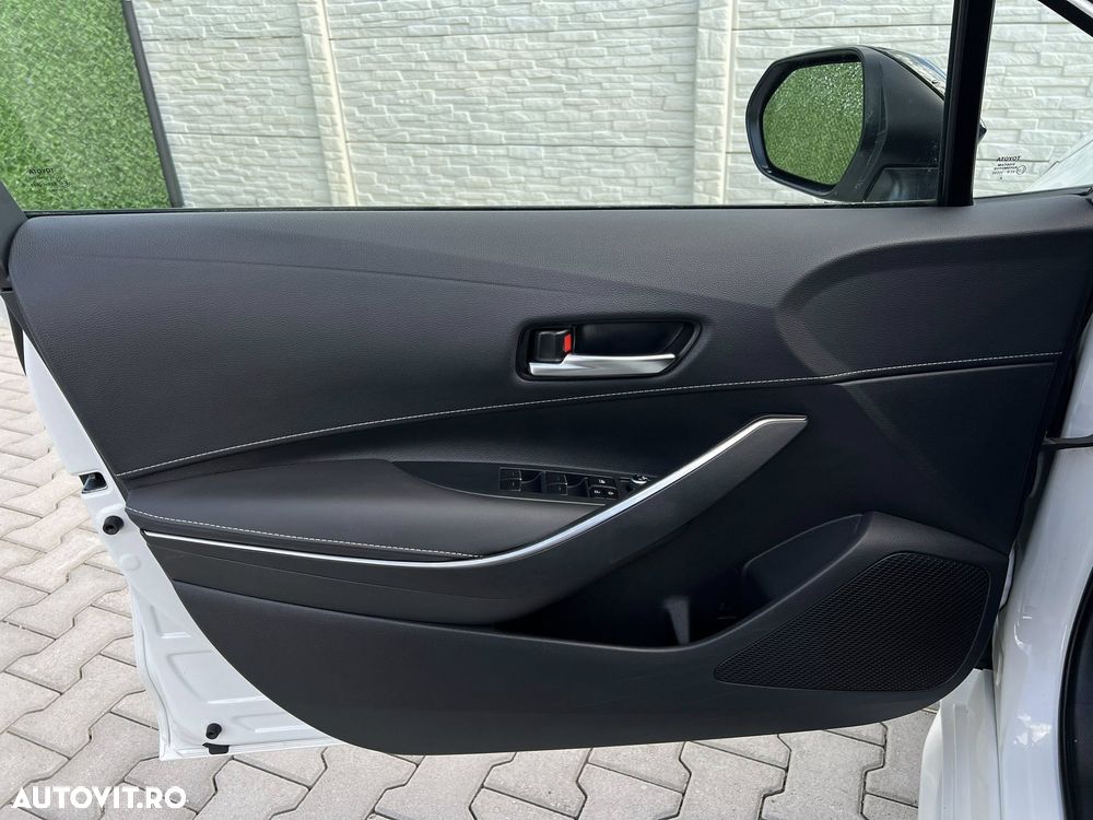 Toyota Corolla 1.8 HSD Exclusive interior Negru - 20