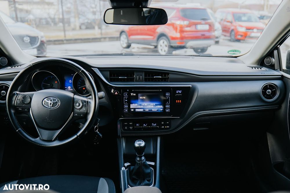 Toyota Auris 1.6 D-4D Comfort - 12