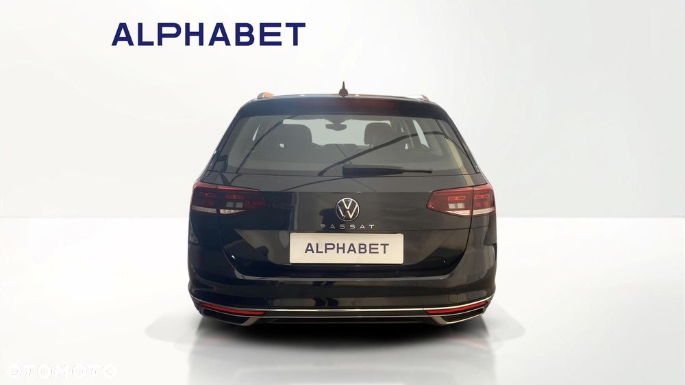 Volkswagen Passat - 4